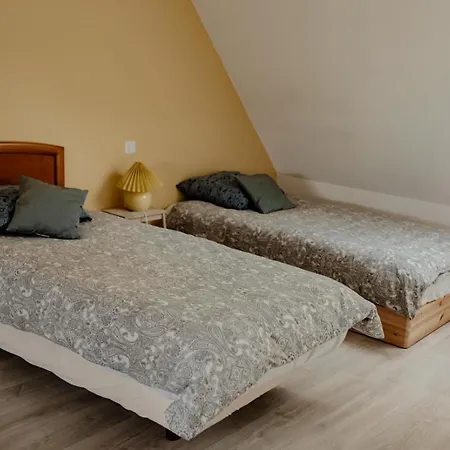 Ciel, De Charme Au Coeur Des Volcans D'auvergne, Detente Et Decouvertes Assurees, Massages, Plateau Fromages Sur Commande *