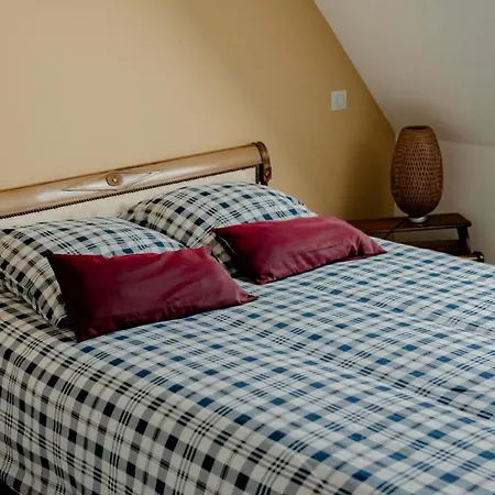 Ciel, De Charme Au Coeur Des Volcans D'auvergne, Detente Et Decouvertes Assurees, Massages, Plateau Fromages Sur Commande Gelles